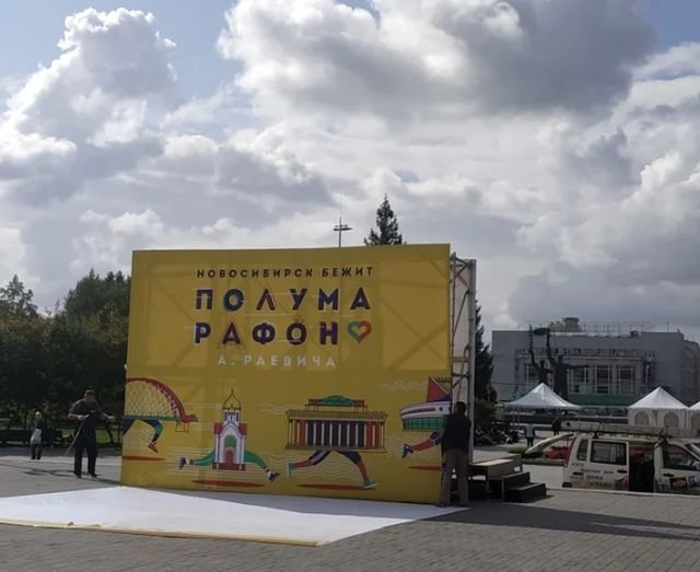 Безумные и смешные вывески, создатели которых переборщили с креативом (15 фото)