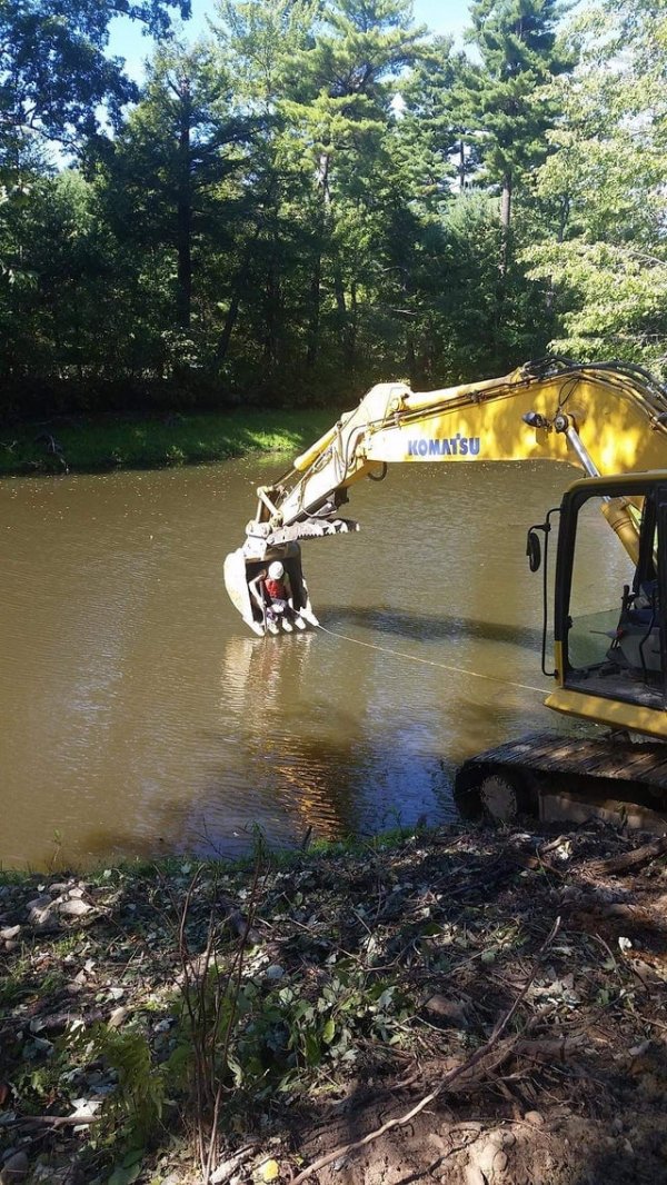 Люди, которые не слышали о технике безопасности (19 фото)