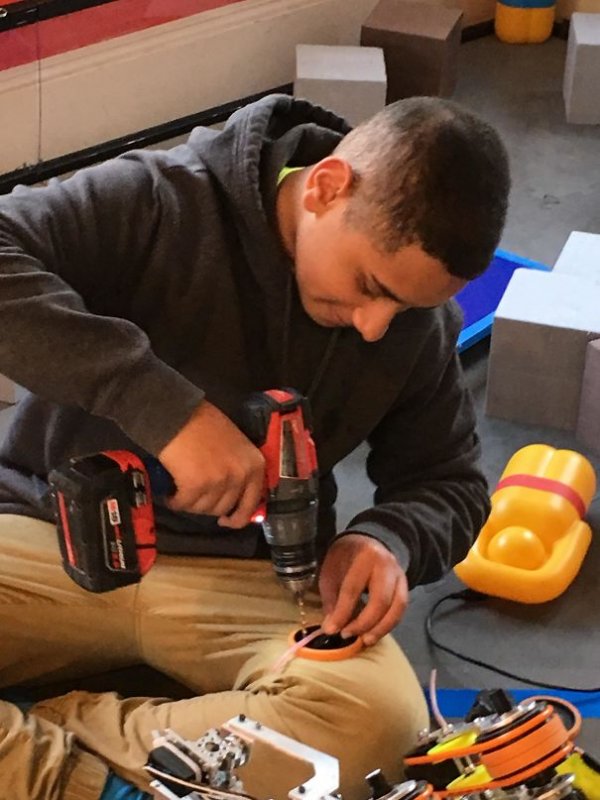 Люди, которые не слышали о технике безопасности (19 фото)