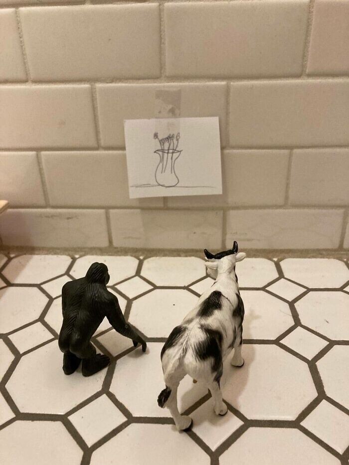 Мама и дочка: война носка (14 фото) Мама и дочка: война носка (14 фото)