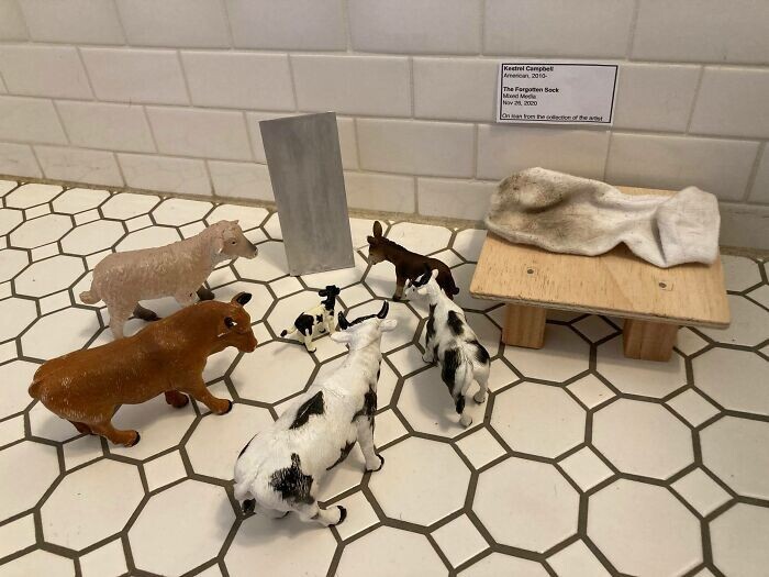 Мама и дочка: война носка (14 фото) Мама и дочка: война носка (14 фото)