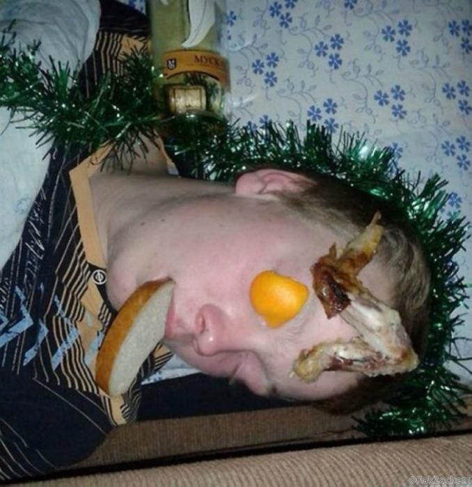 Ни когда не засыпай на празднике раньше своих друзей.