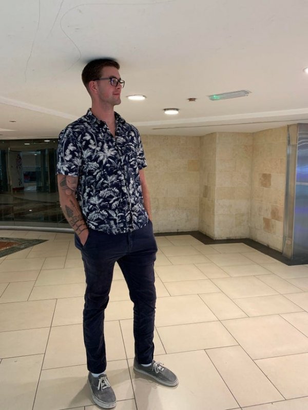 Необычная жизнь очень высоких людей (15 фото) Необычная жизнь очень высоких людей (15 фото)