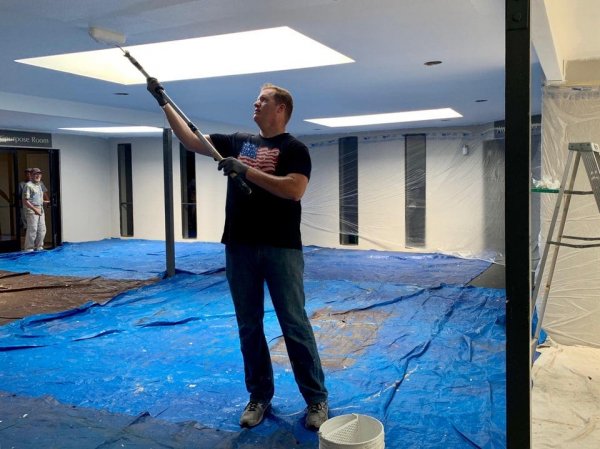 Необычная жизнь очень высоких людей (15 фото) Необычная жизнь очень высоких людей (15 фото)