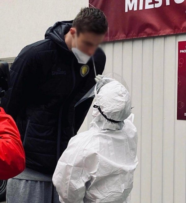 Необычная жизнь очень высоких людей (15 фото) Необычная жизнь очень высоких людей (15 фото)