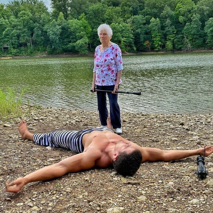 Бабушка и внук стали звездами интернета (23 фото)