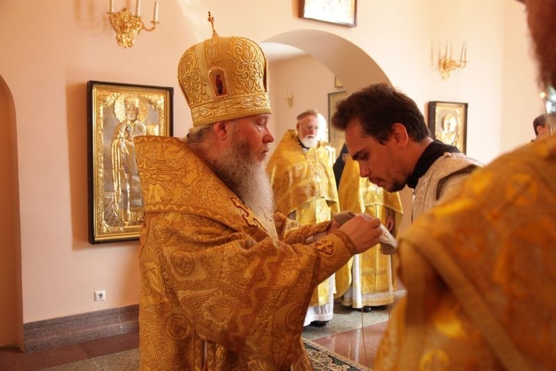 Православному священнику дали 18 лет «строгача» за растление несовершеннолетних (4 фото)