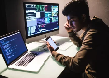 Обзор востребованных IT-профессий, которые можно освоить онлайн