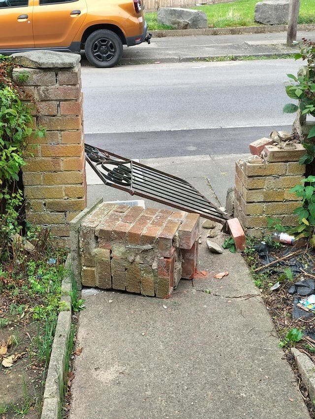 Неудачники, у которых каждый день - новая беда (15 фото) Неудачники, у которых каждый день - новая беда (15 фото)