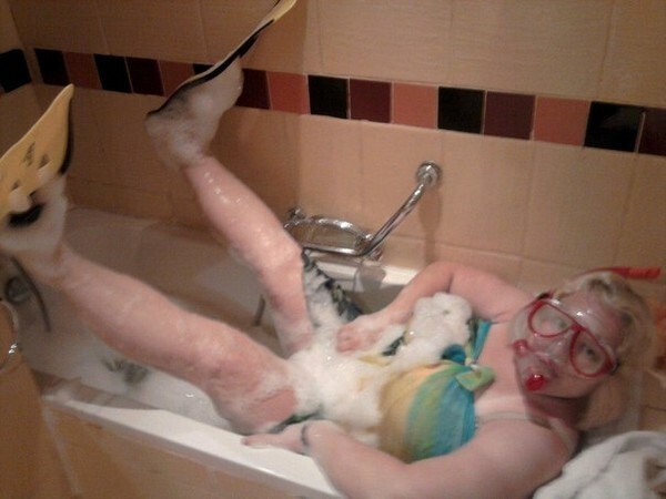 15 безумных изображений, которые заставляют усомниться в адекватности человечества (16 фото) 15 безумных изображений, которые заставляют усомниться в адекватности человечества (16 фото)