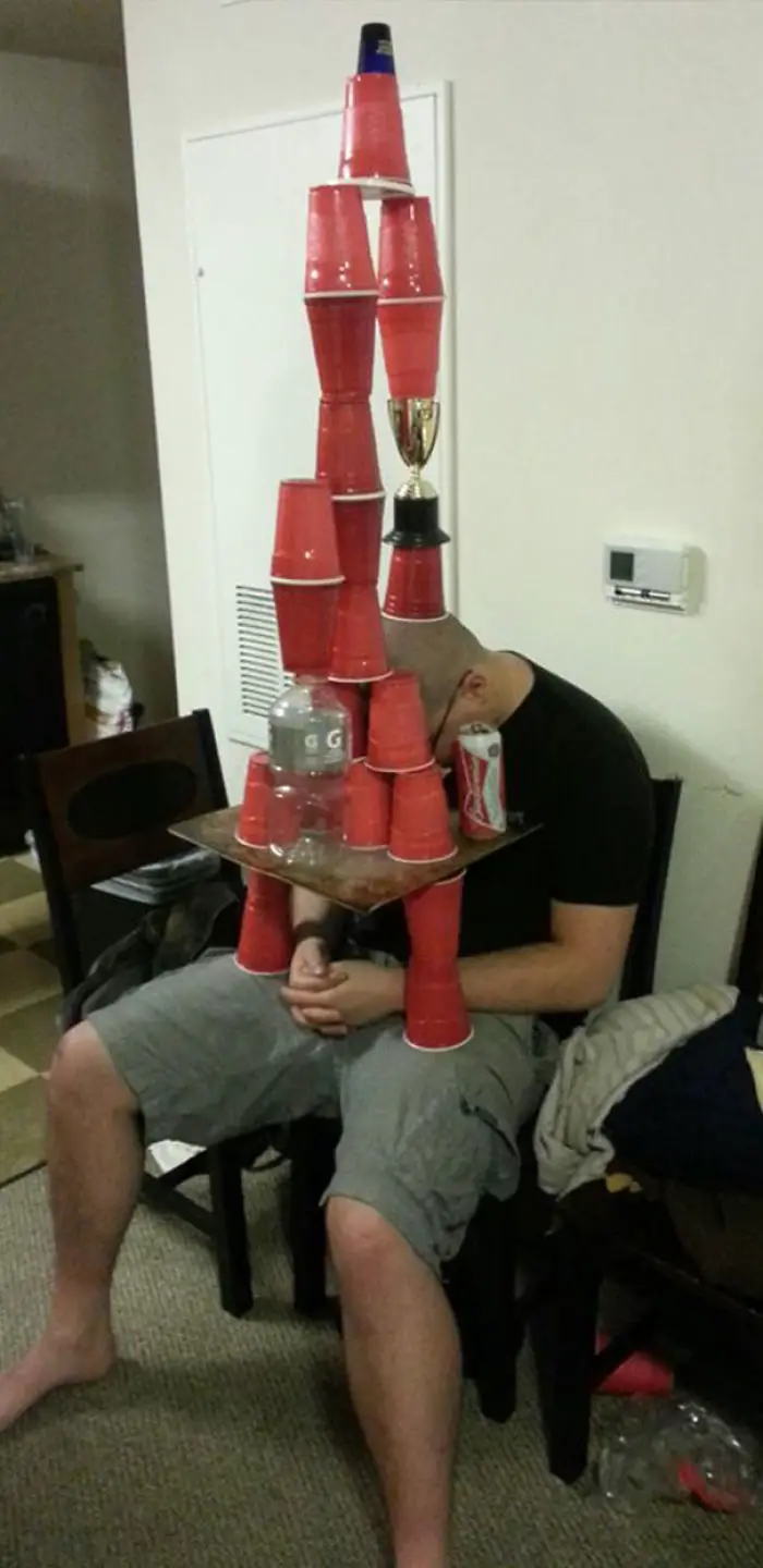 20 забавных кадров, доказывающих, что соседи по квартире - это весело (21 фото)