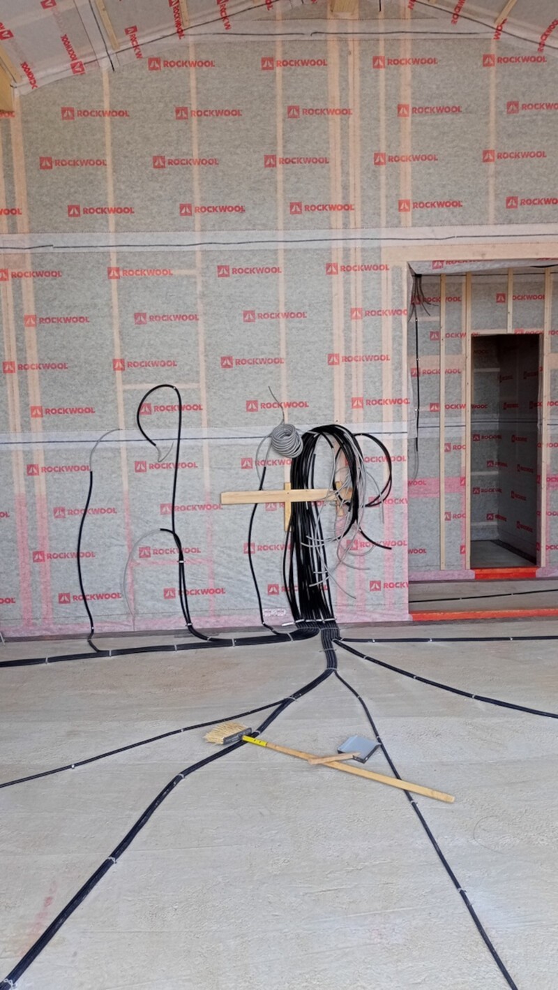 Мастера, работающие в стиле "сойдёт и так" продолжают удивлять окружающих (17 фото)