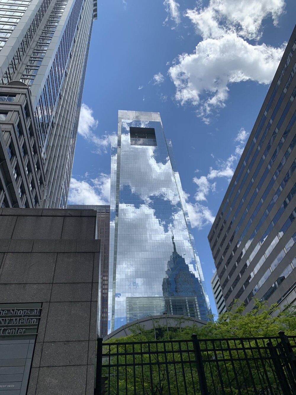 22 запутанных кадров, доказывающих, что даже самый острый глаз может ошибиться (23 фото) 22 запутанных кадров, доказывающих, что даже самый острый глаз может ошибиться (23 фото)