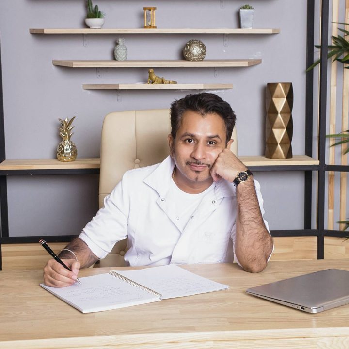 Выбираем коронки вместе со стоматологом Капилом Кхураной